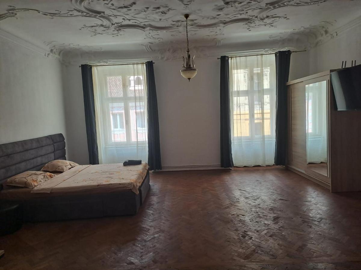 Clasic Apartament *
